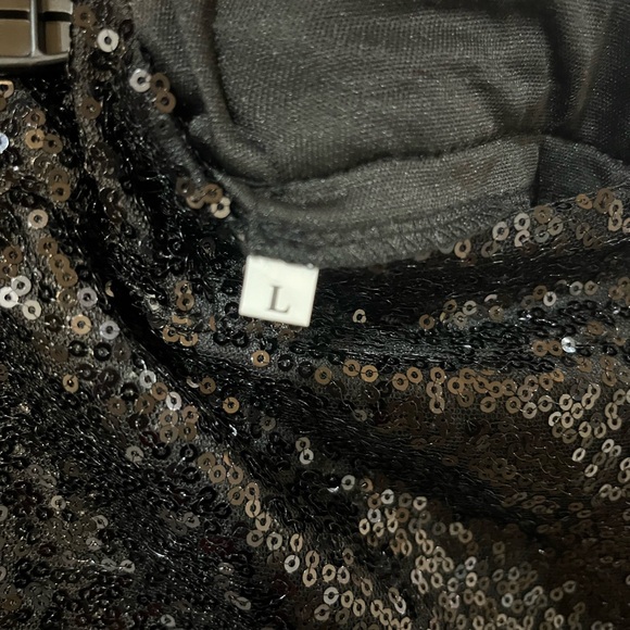 Black sequin ladies suit - Picture 4 of 16